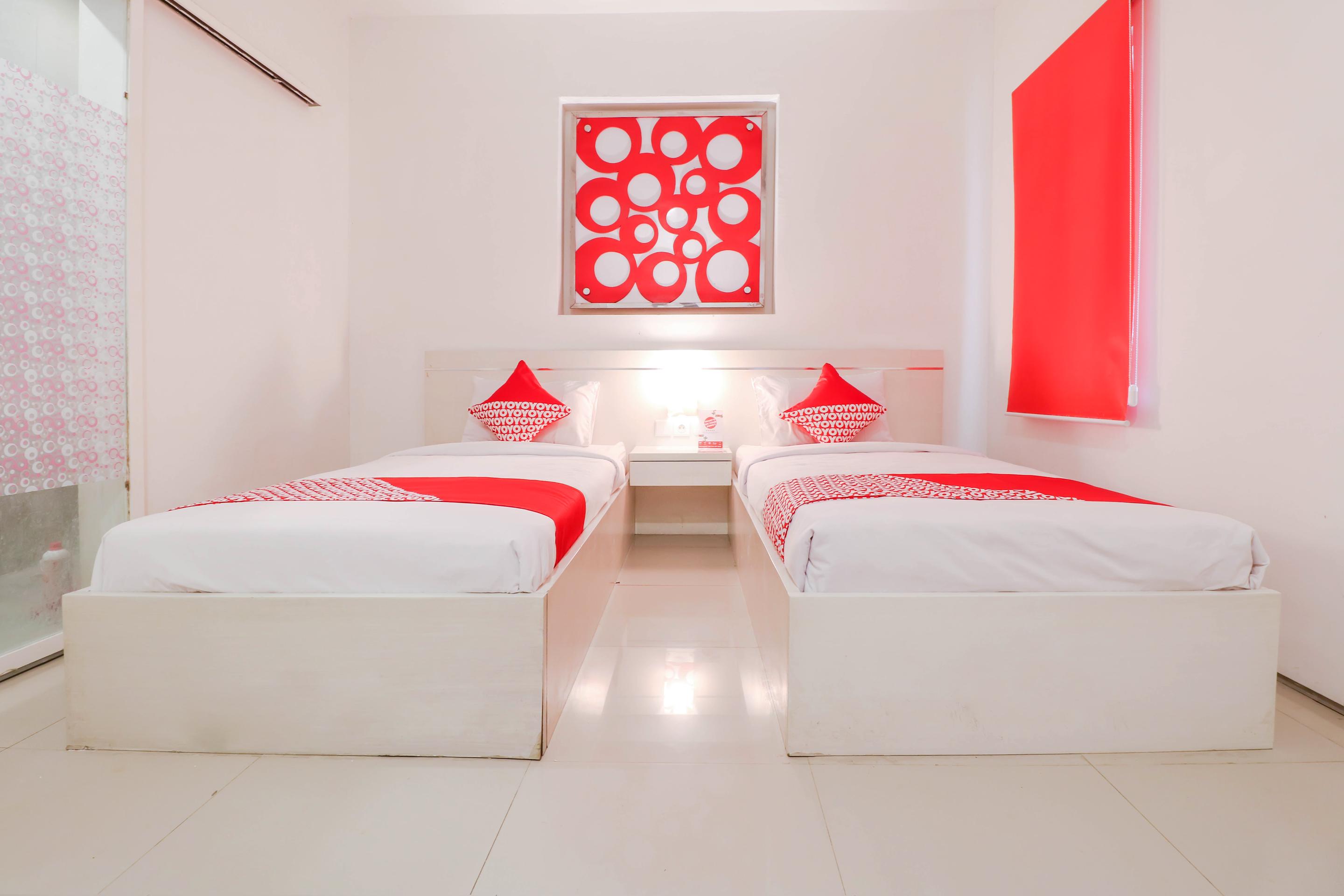 Kerobokan Oyo 1489 Simona Hotel מראה חיצוני תמונה