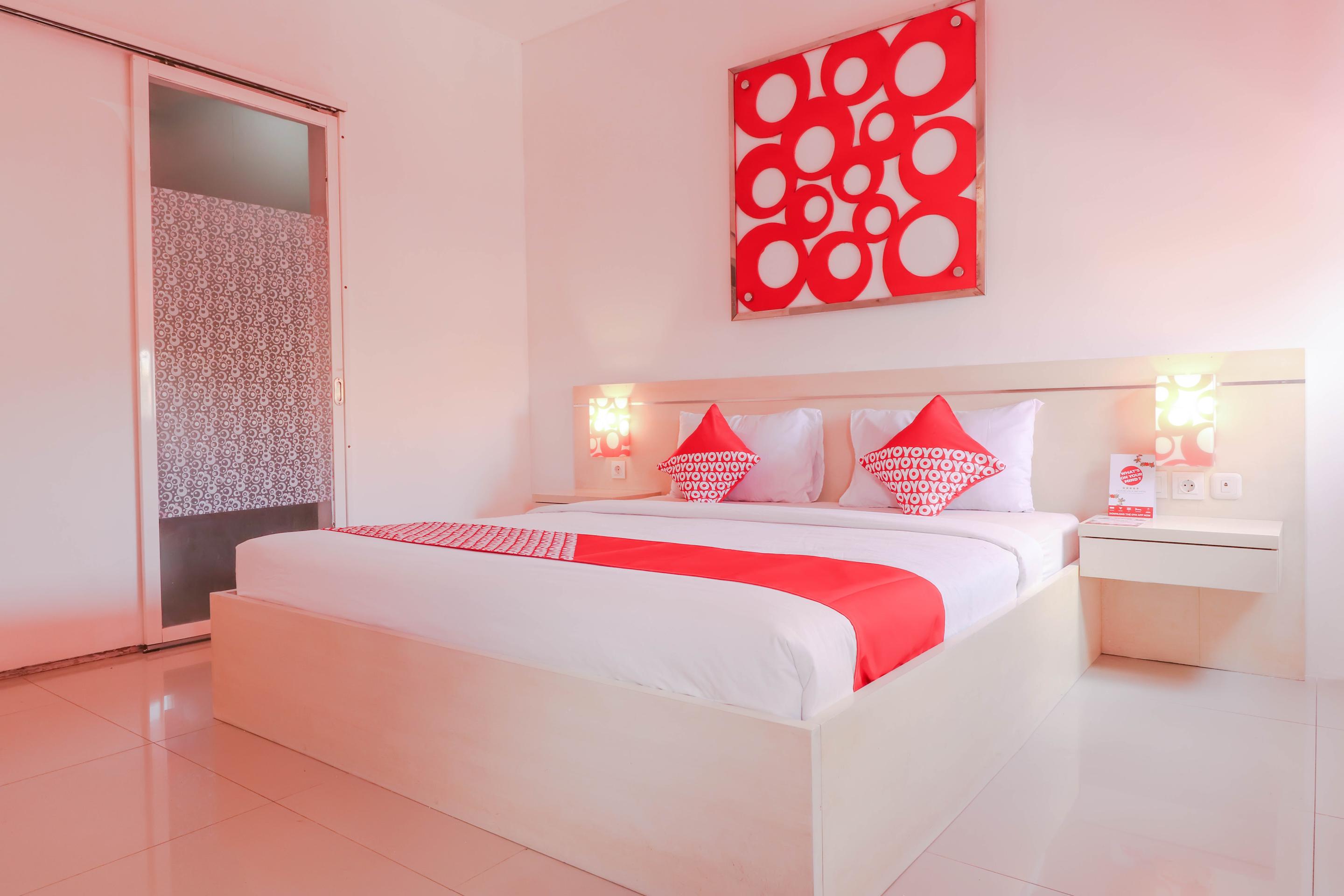 Kerobokan Oyo 1489 Simona Hotel מראה חיצוני תמונה