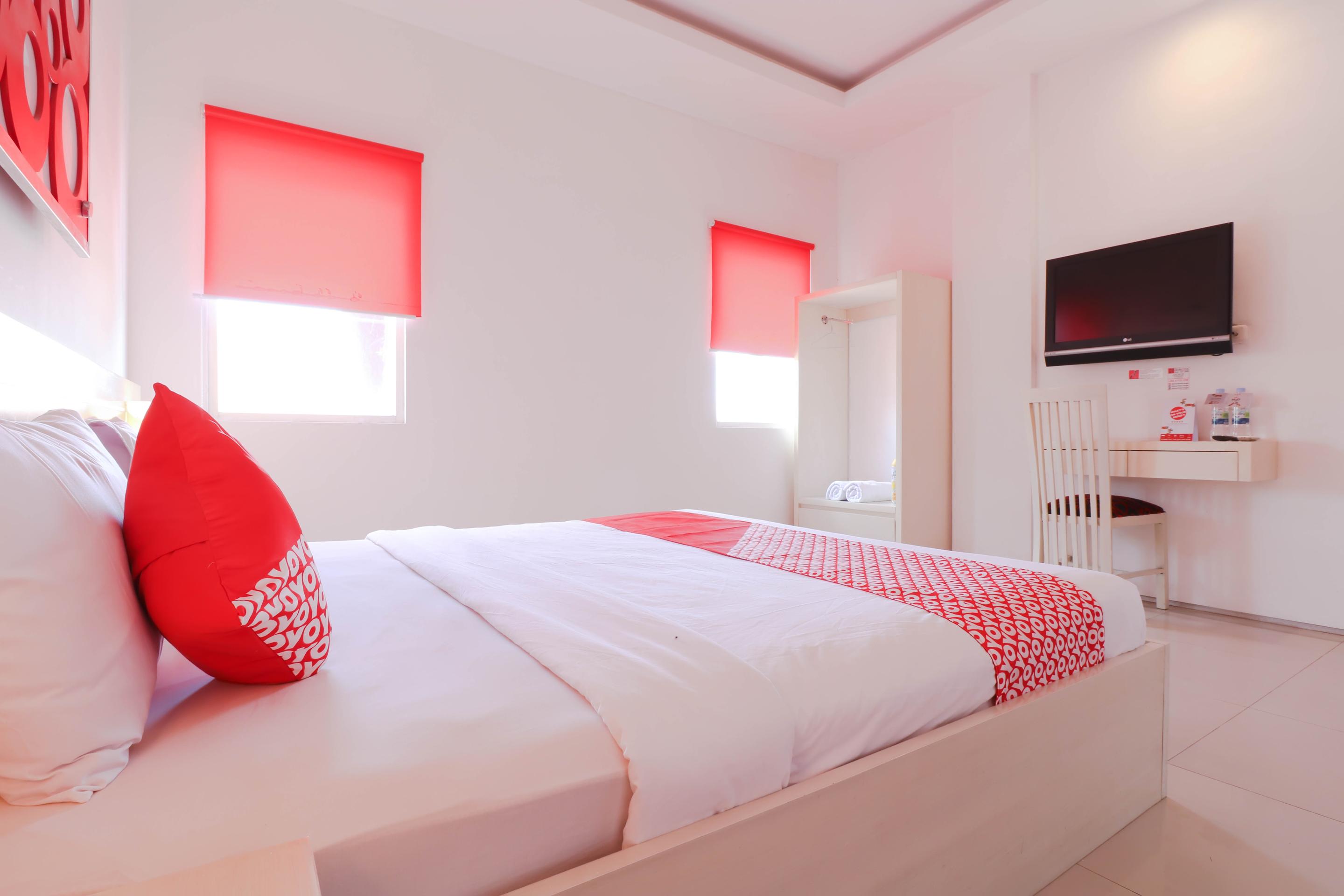Kerobokan Oyo 1489 Simona Hotel מראה חיצוני תמונה