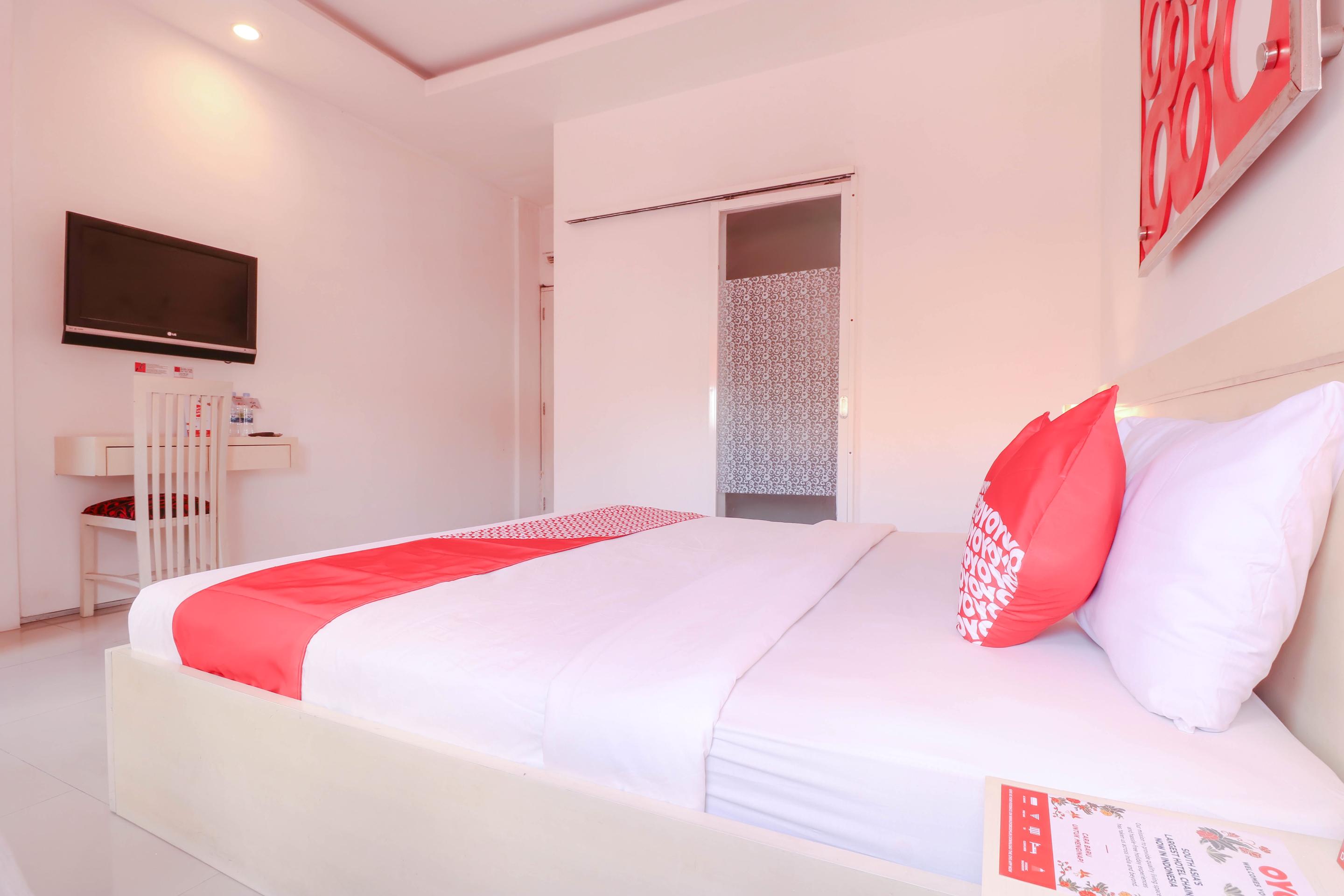 Kerobokan Oyo 1489 Simona Hotel מראה חיצוני תמונה