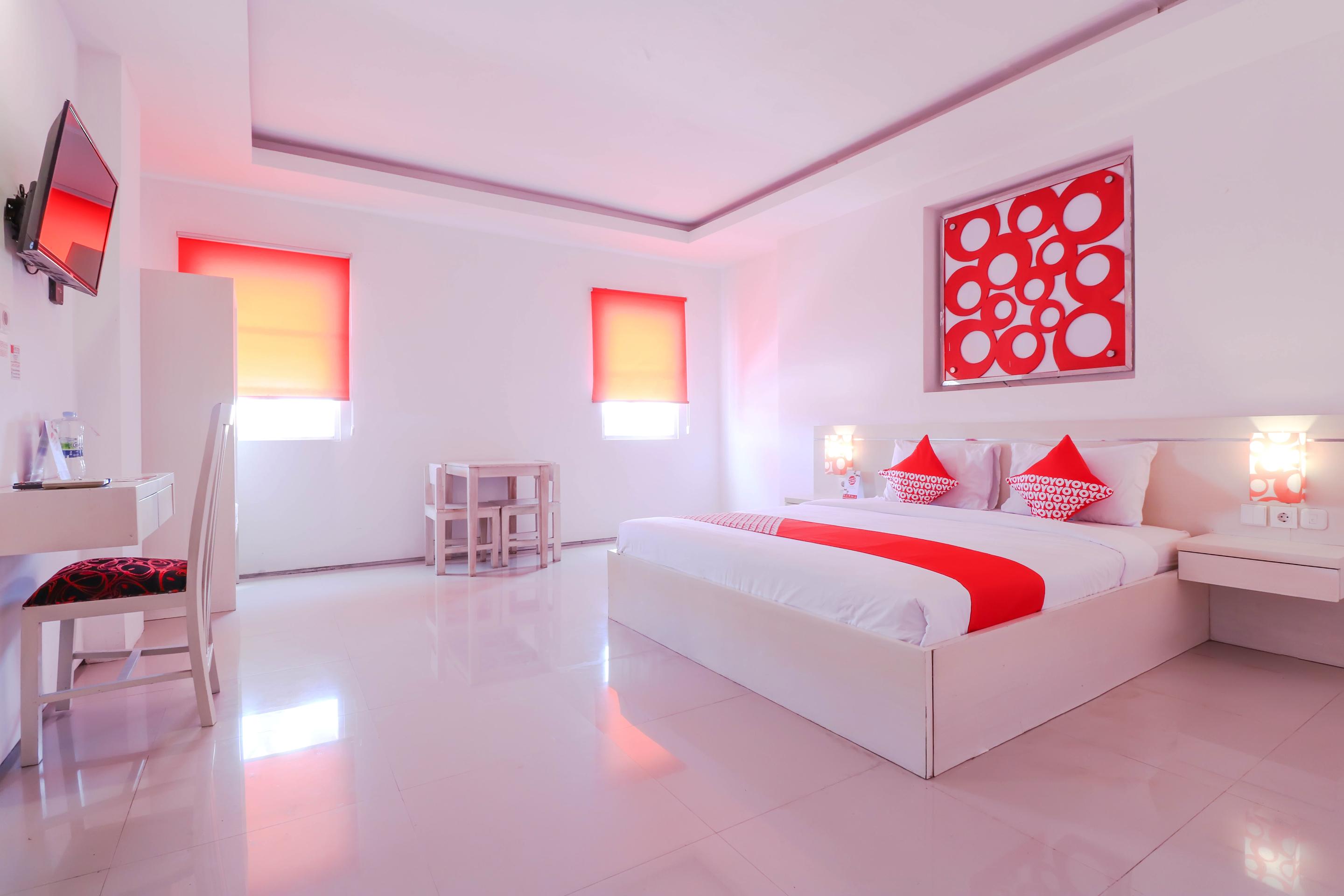 Kerobokan Oyo 1489 Simona Hotel מראה חיצוני תמונה