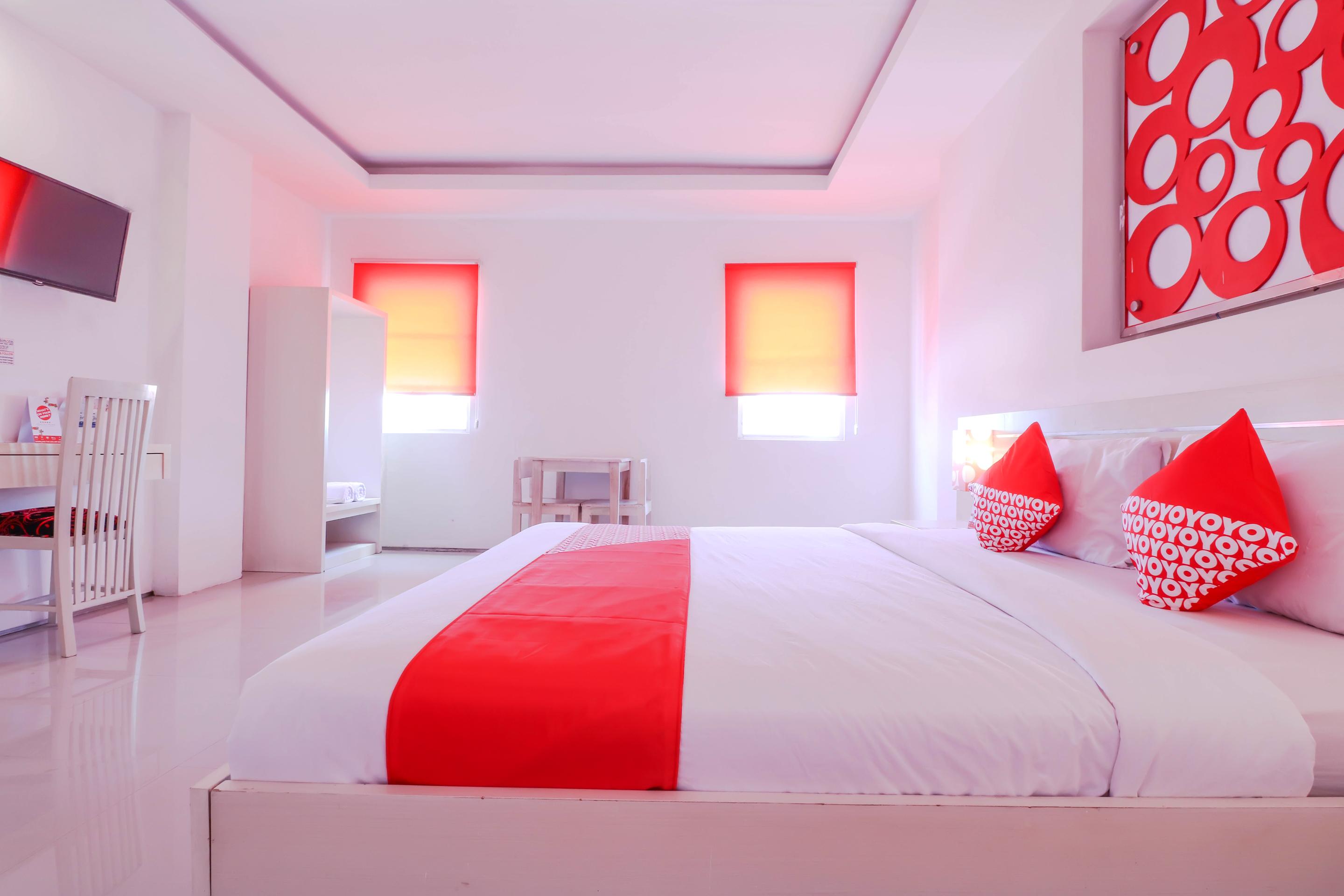 Kerobokan Oyo 1489 Simona Hotel מראה חיצוני תמונה