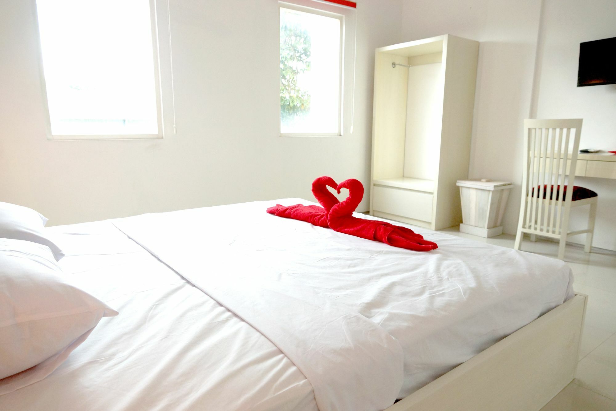 Kerobokan Oyo 1489 Simona Hotel מראה חיצוני תמונה