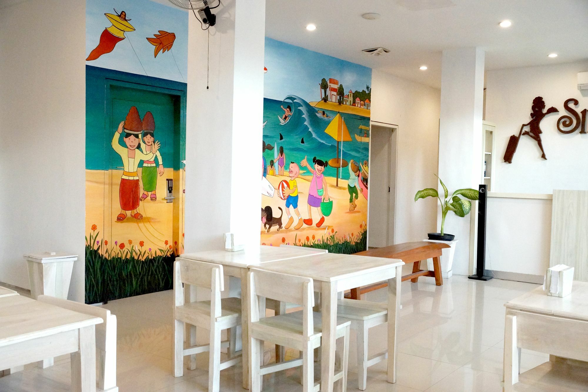 Kerobokan Oyo 1489 Simona Hotel מראה חיצוני תמונה