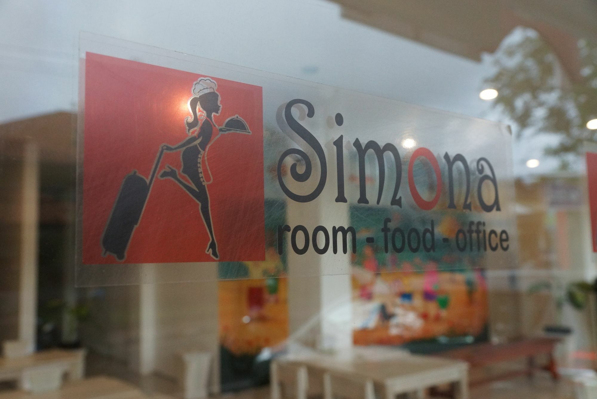 Kerobokan Oyo 1489 Simona Hotel מראה חיצוני תמונה