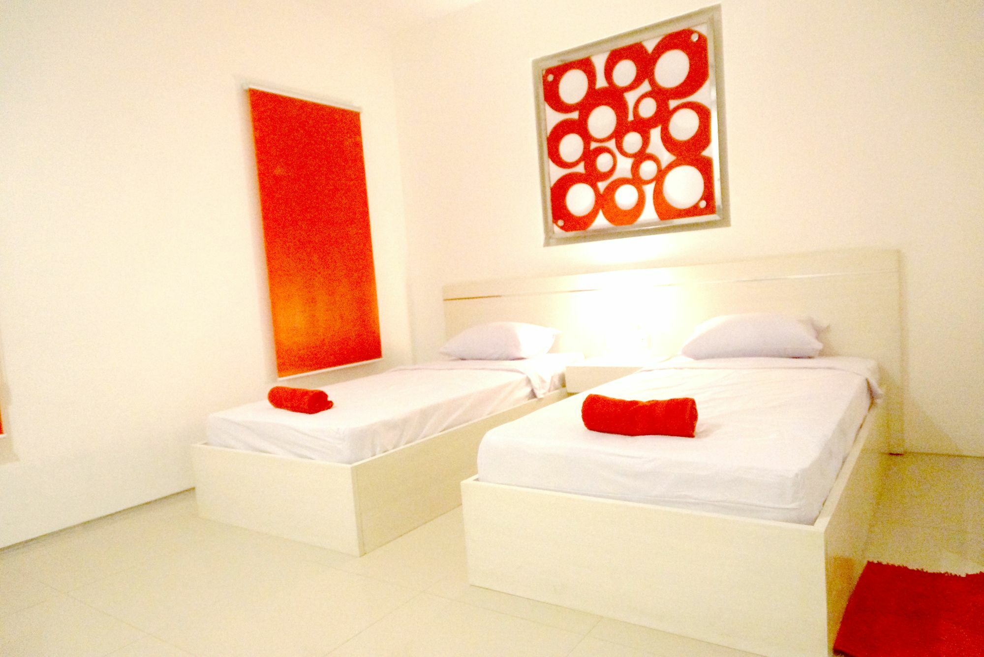 Kerobokan Oyo 1489 Simona Hotel מראה חיצוני תמונה
