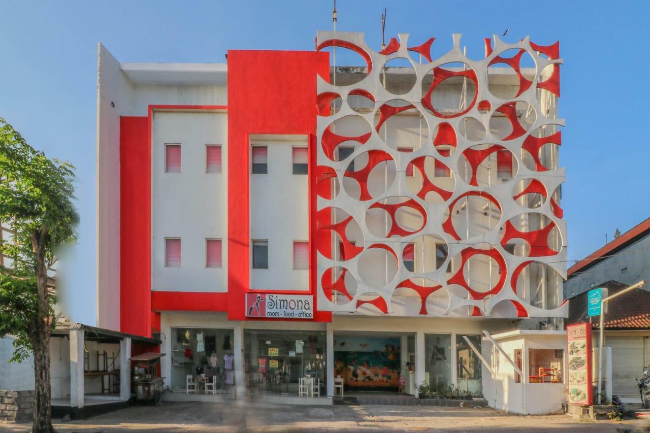 Kerobokan Oyo 1489 Simona Hotel מראה חיצוני תמונה